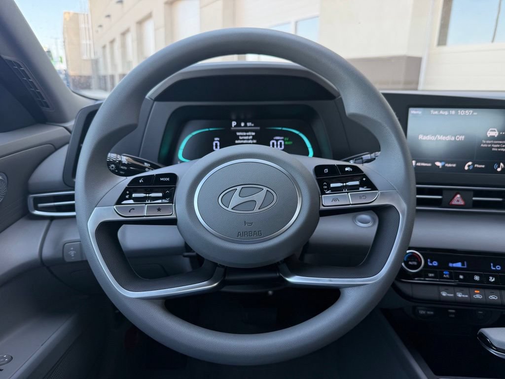 New 2026 Hyundai Elantra Hybrid FWD image 13