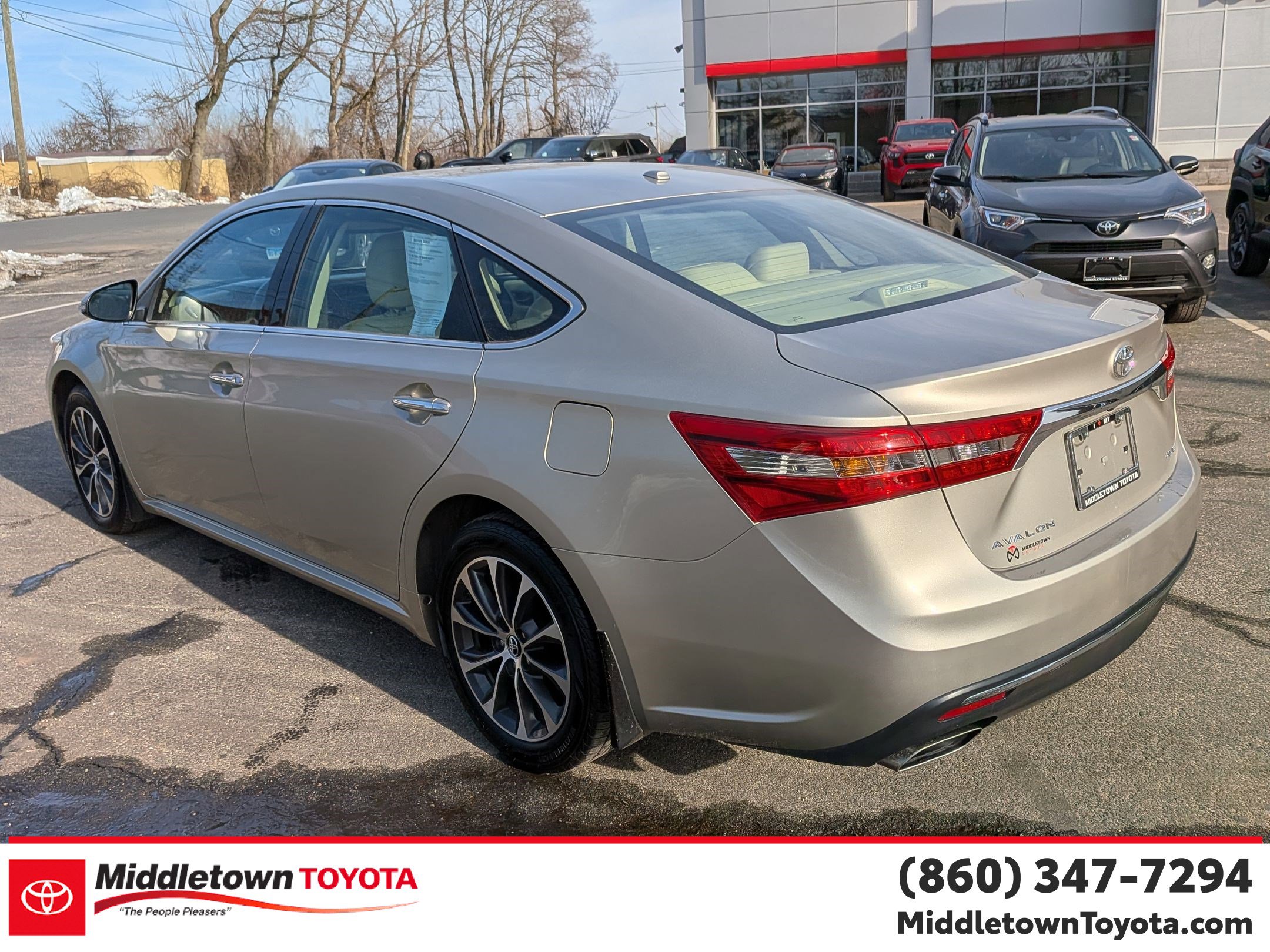 Certified 2017 Toyota Avalon XLE Premium image 5
