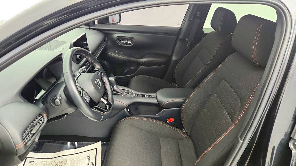 Used 2023 Honda HR-V Sport image 17