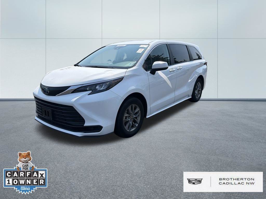 Used 2024 Toyota Sienna LE