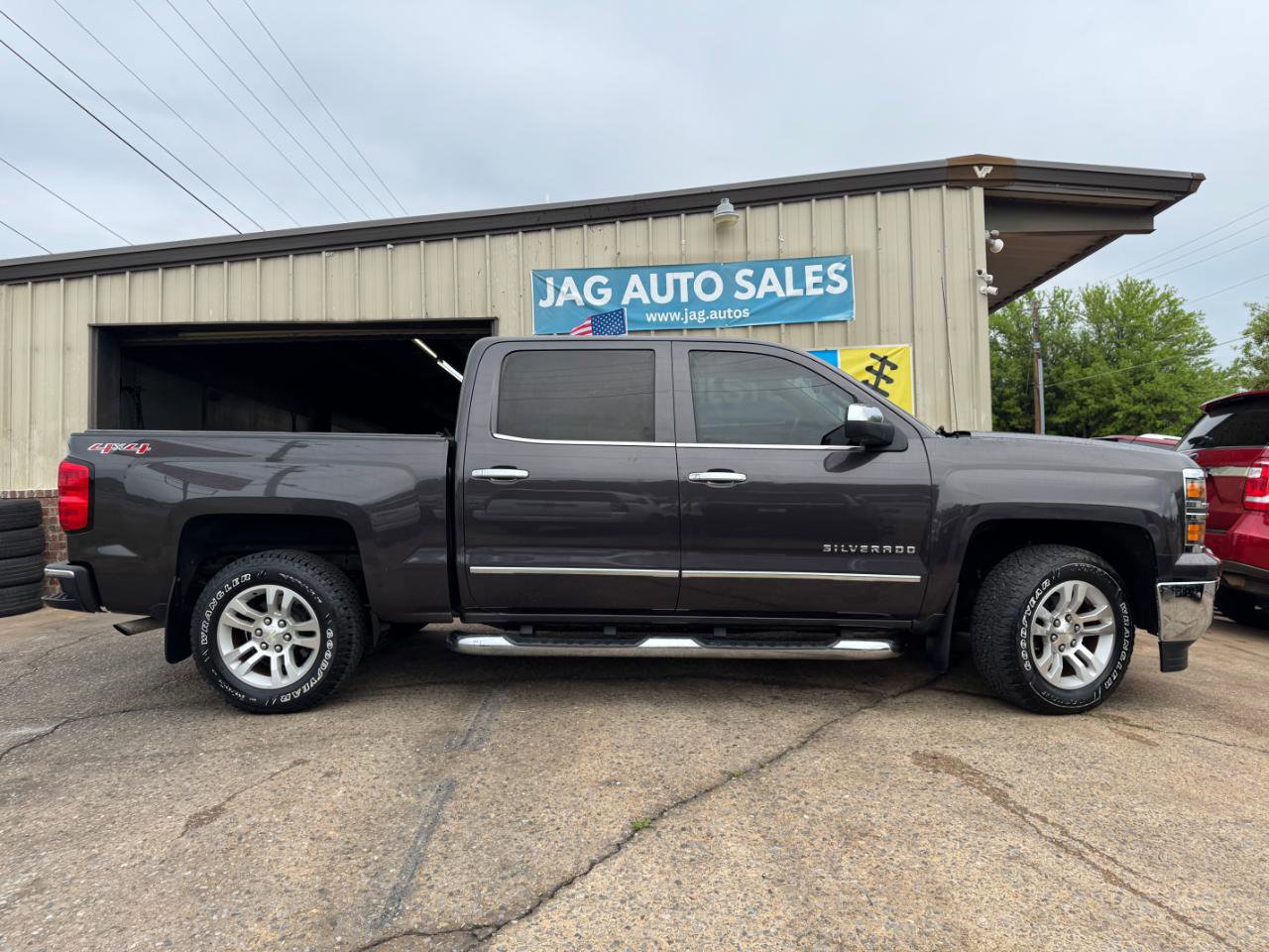 Used 2015 Chevrolet Silverado 1500 LTZ w/ LTZ Plus Package AWD/4WD image 7