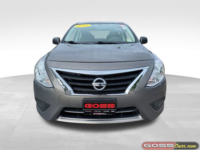 Used 2015 Nissan Versa S Plus FWD image 2