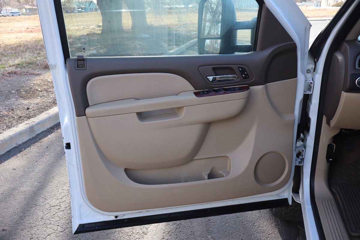 Used 2010 Chevrolet Silverado 2500 LTZ w/ Suspension Package, Off-Road image 23