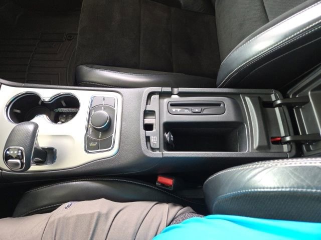 Used 2014 Jeep Grand Cherokee SRT8 w/ Luxury Group II AWD/4WD image 67