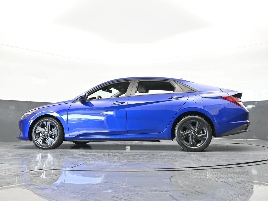 Used 2023 Hyundai Elantra SEL image 57