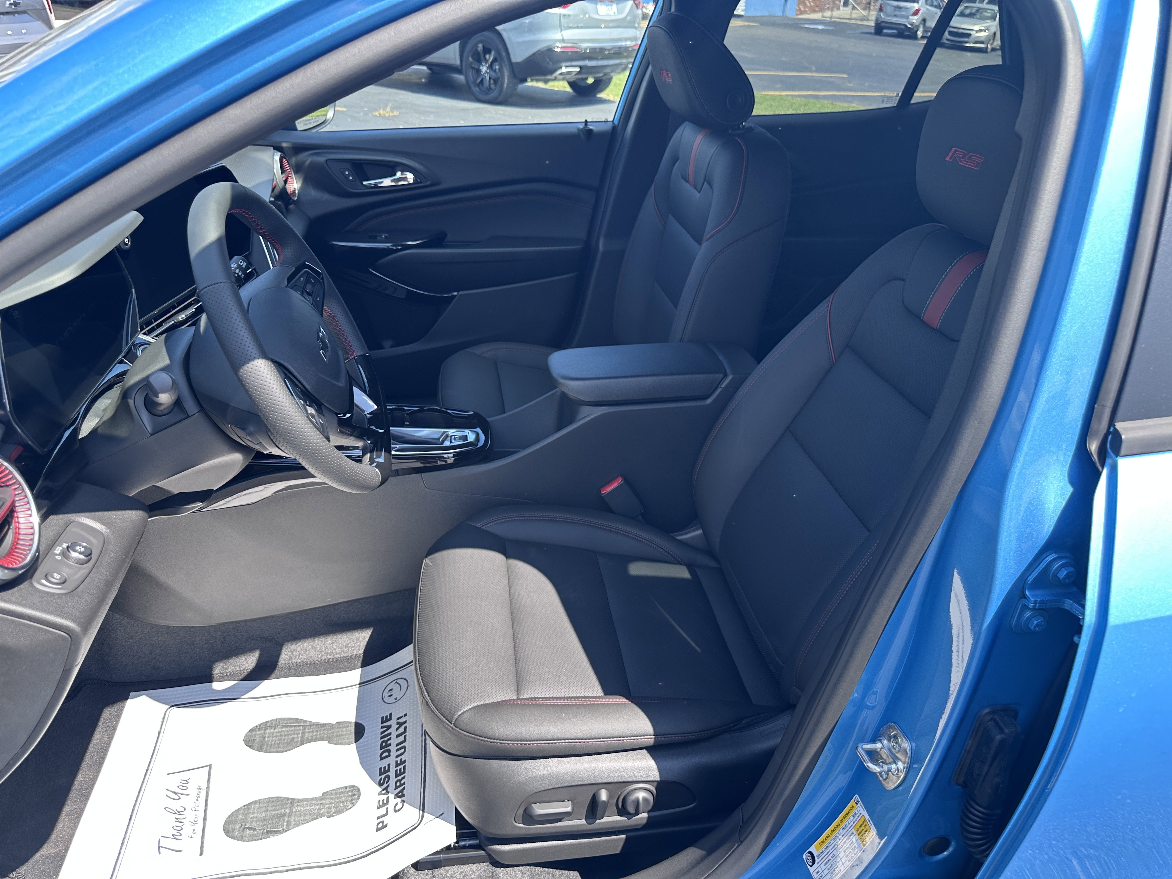 New 2025 Chevrolet Trax RS w/ Driver Confidence Package image 11