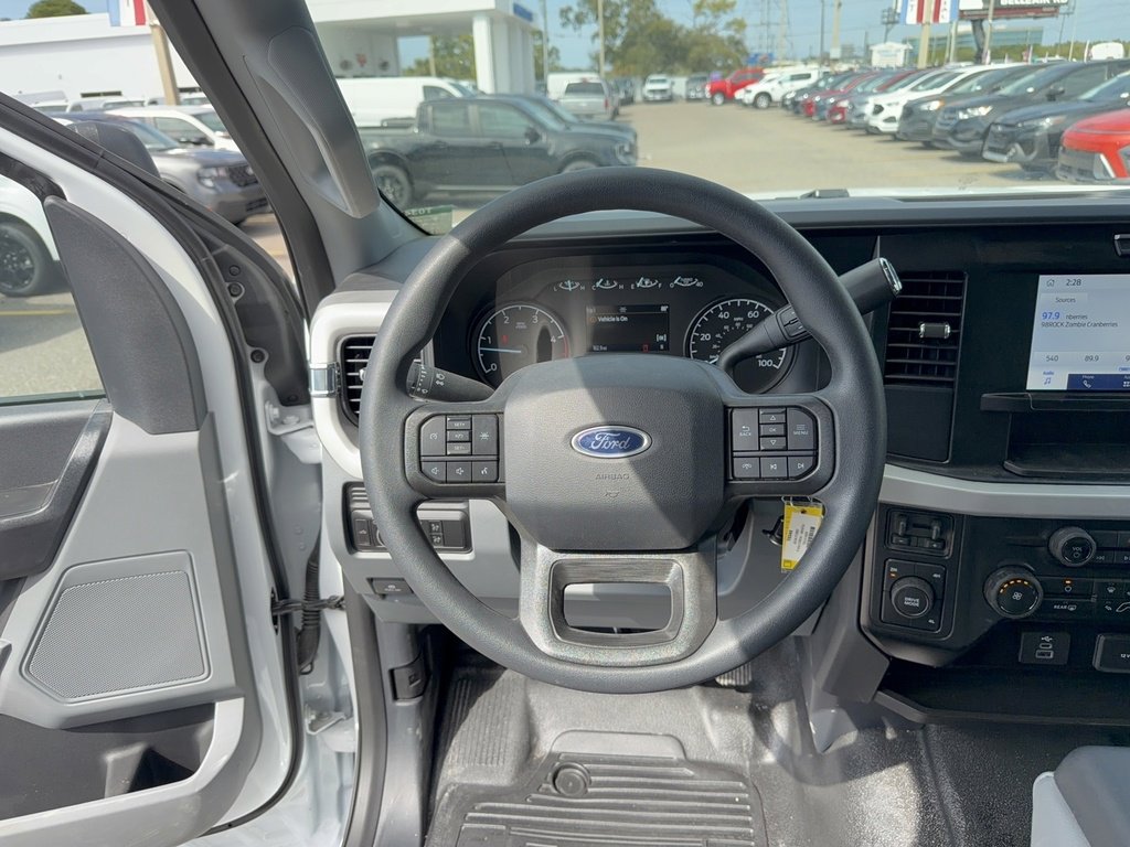 New 2026 Ford F350 XL w/ XL Chrome Package image 44