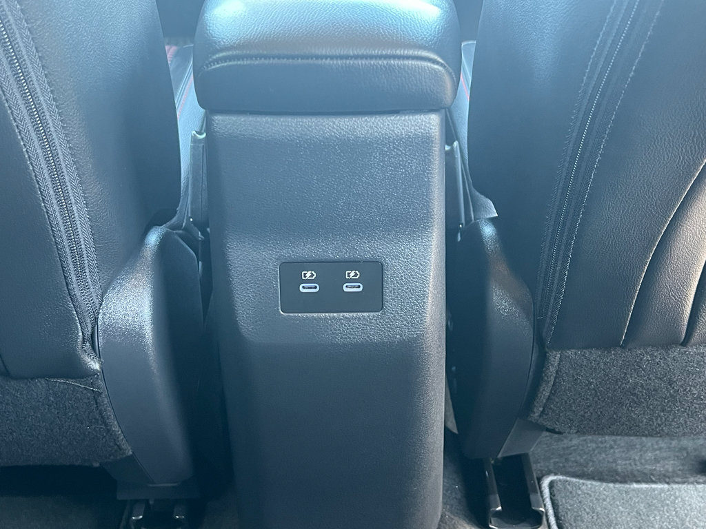 Used 2025 Nissan Kicks SR FWD image 30