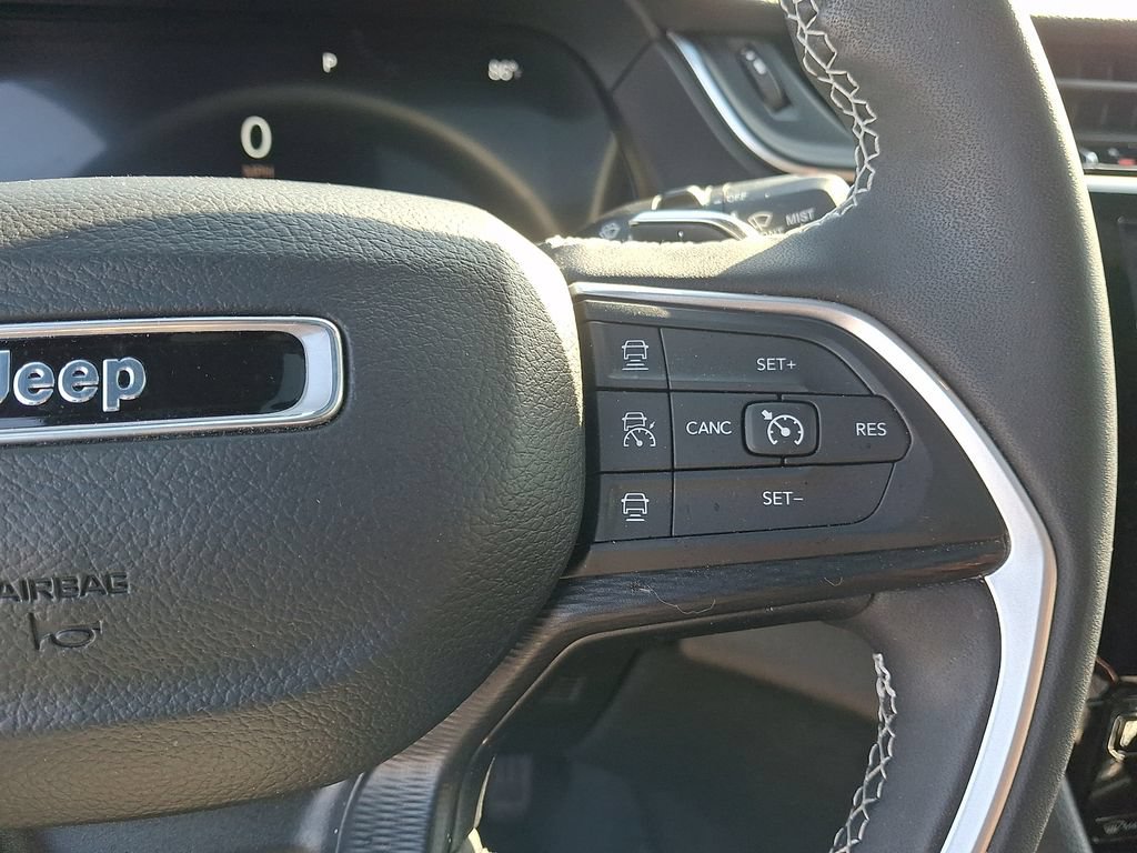 Certified 2023 Jeep Grand Cherokee Altitude AWD/4WD image 22