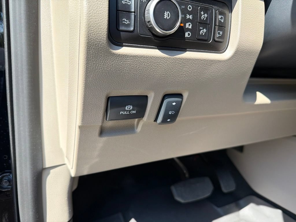 Used 2025 Ford F250 Platinum w/ Platinum Plus Package AWD/4WD image 18