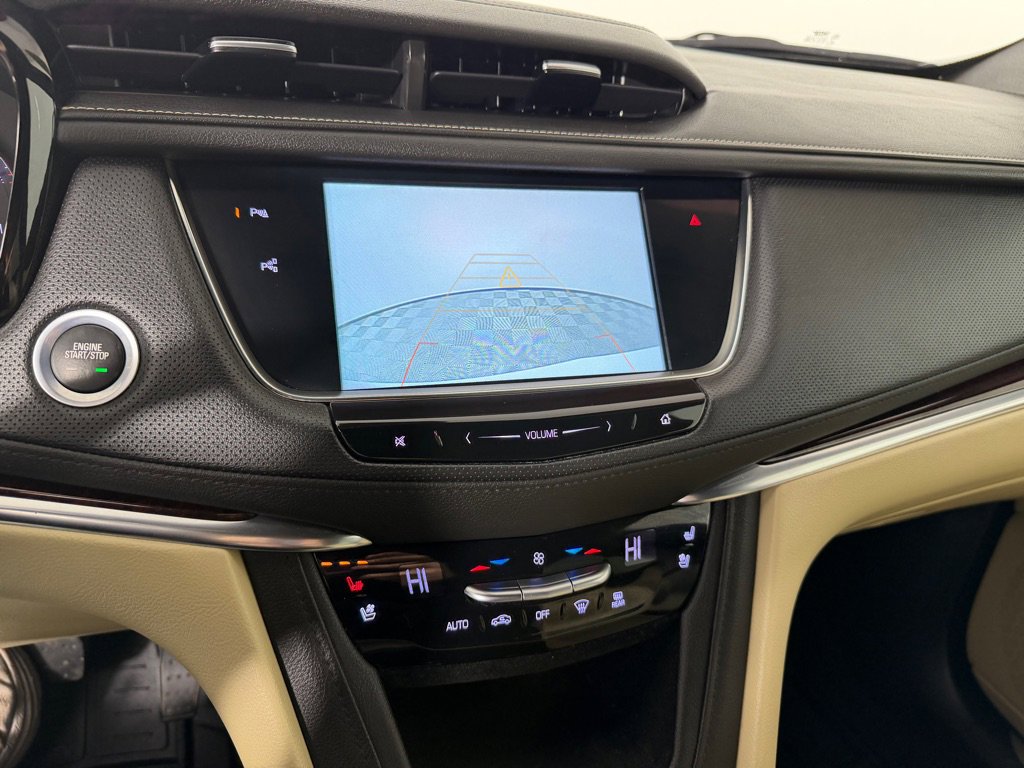 Used 2019 Cadillac XT5 Premium Luxury w/ LPO, Radiant Package image 18