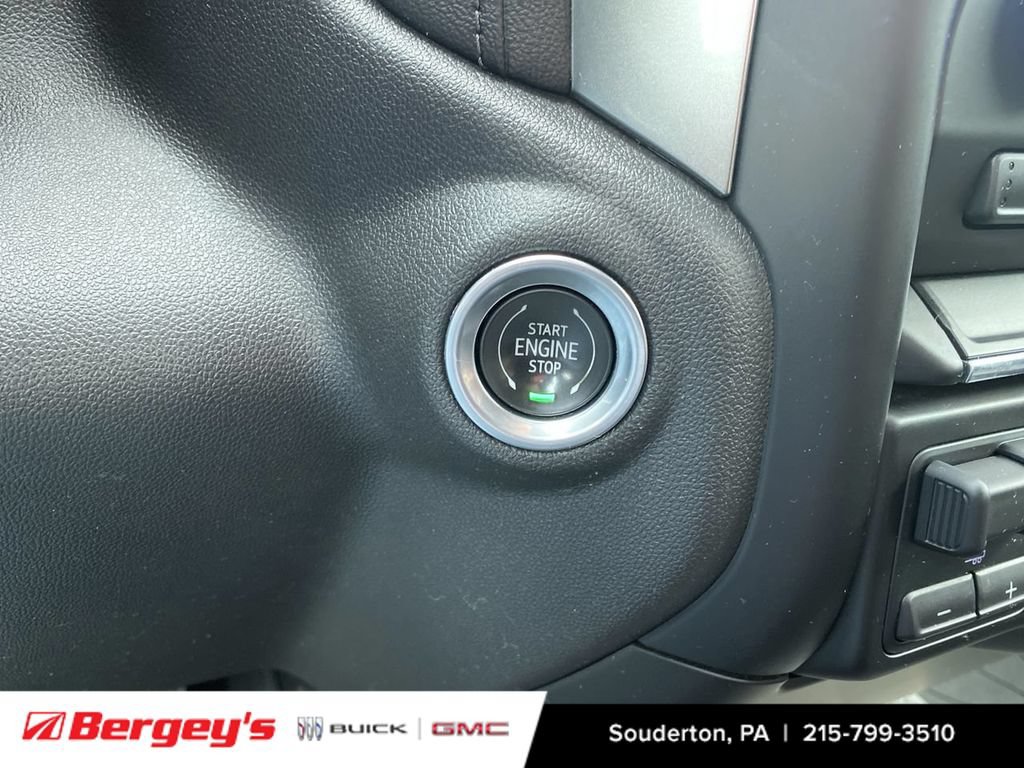 Used 2021 Chevrolet Silverado 1500 LT AWD/4WD image 20