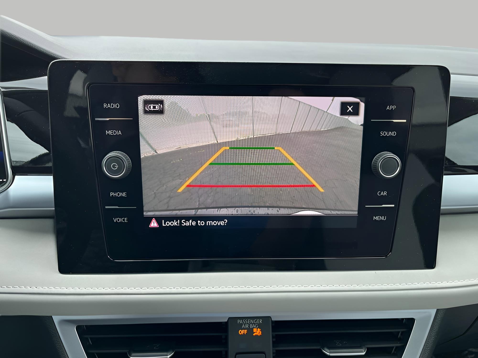 New 2025 Volkswagen Taos SE image 17