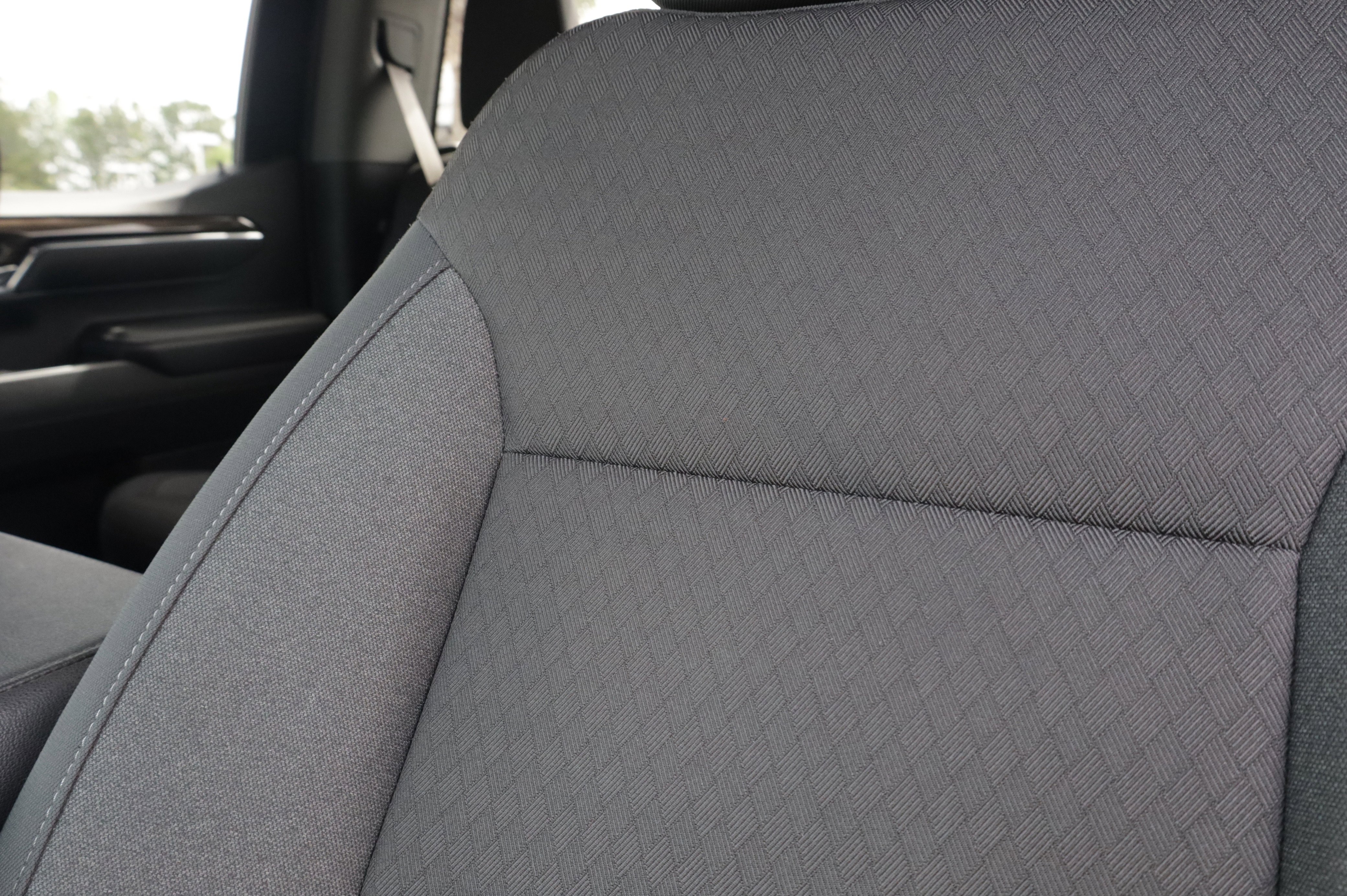 Used 2025 Chevrolet Silverado 1500 LT image 18