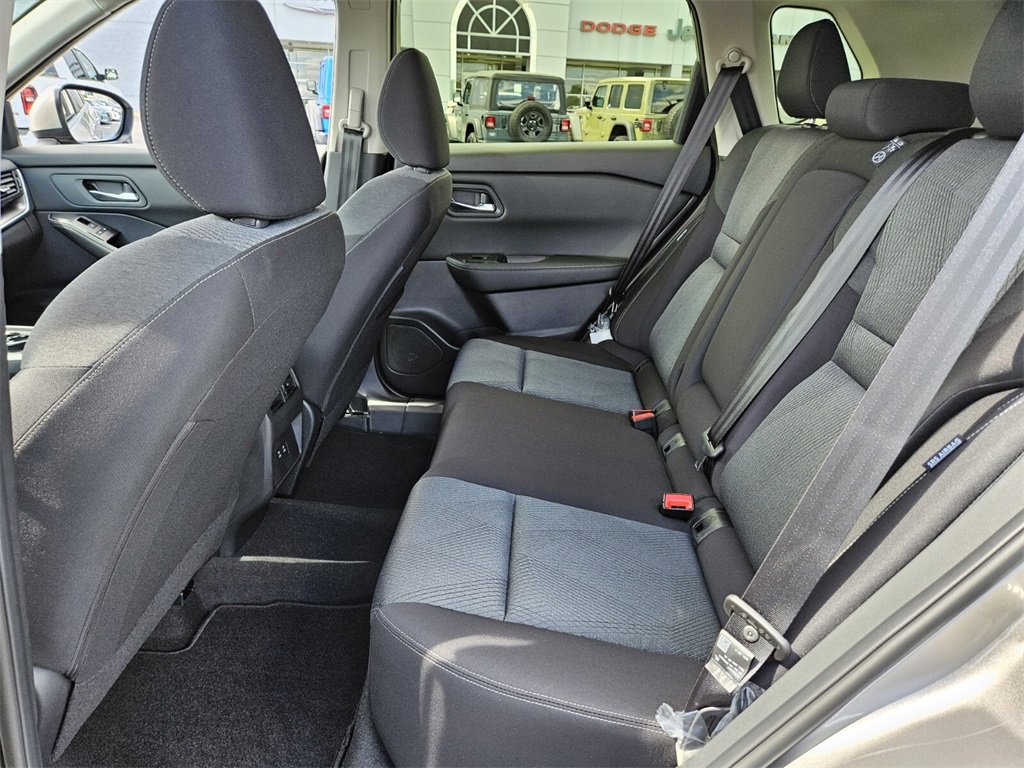 New 2026 Nissan Rogue SV image 5