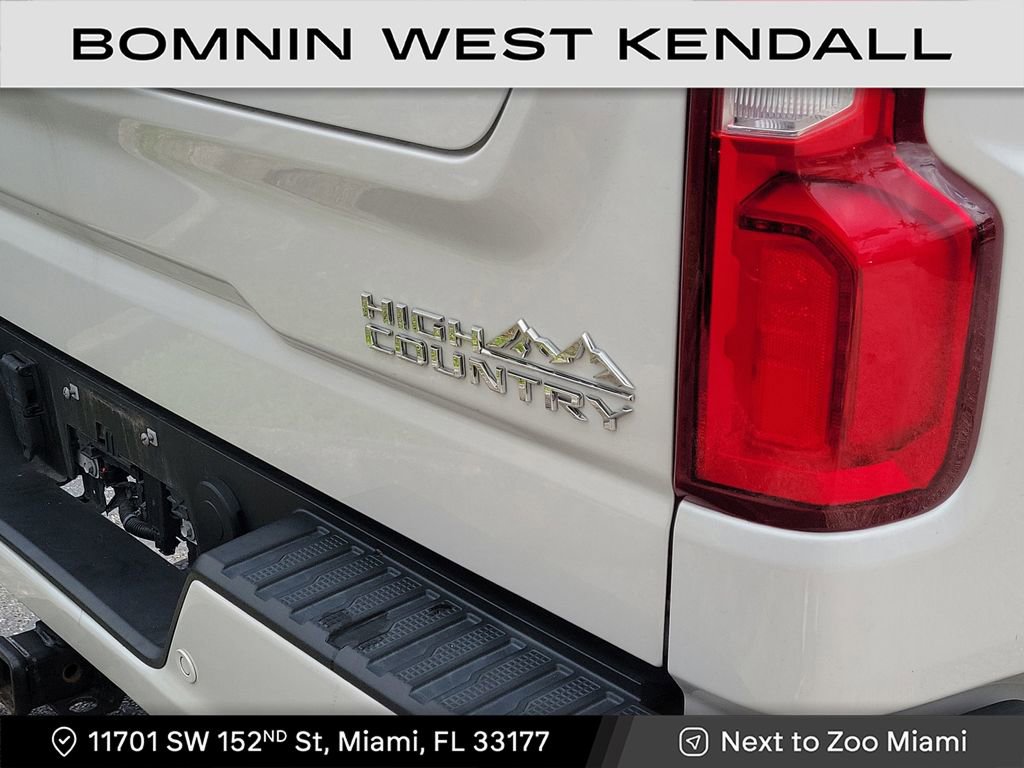 Used 2022 Chevrolet Silverado 1500 High Country w/ High Country Premium Package image 5
