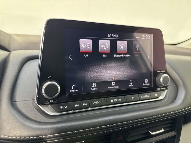 Used 2023 Nissan Rogue SV image 6