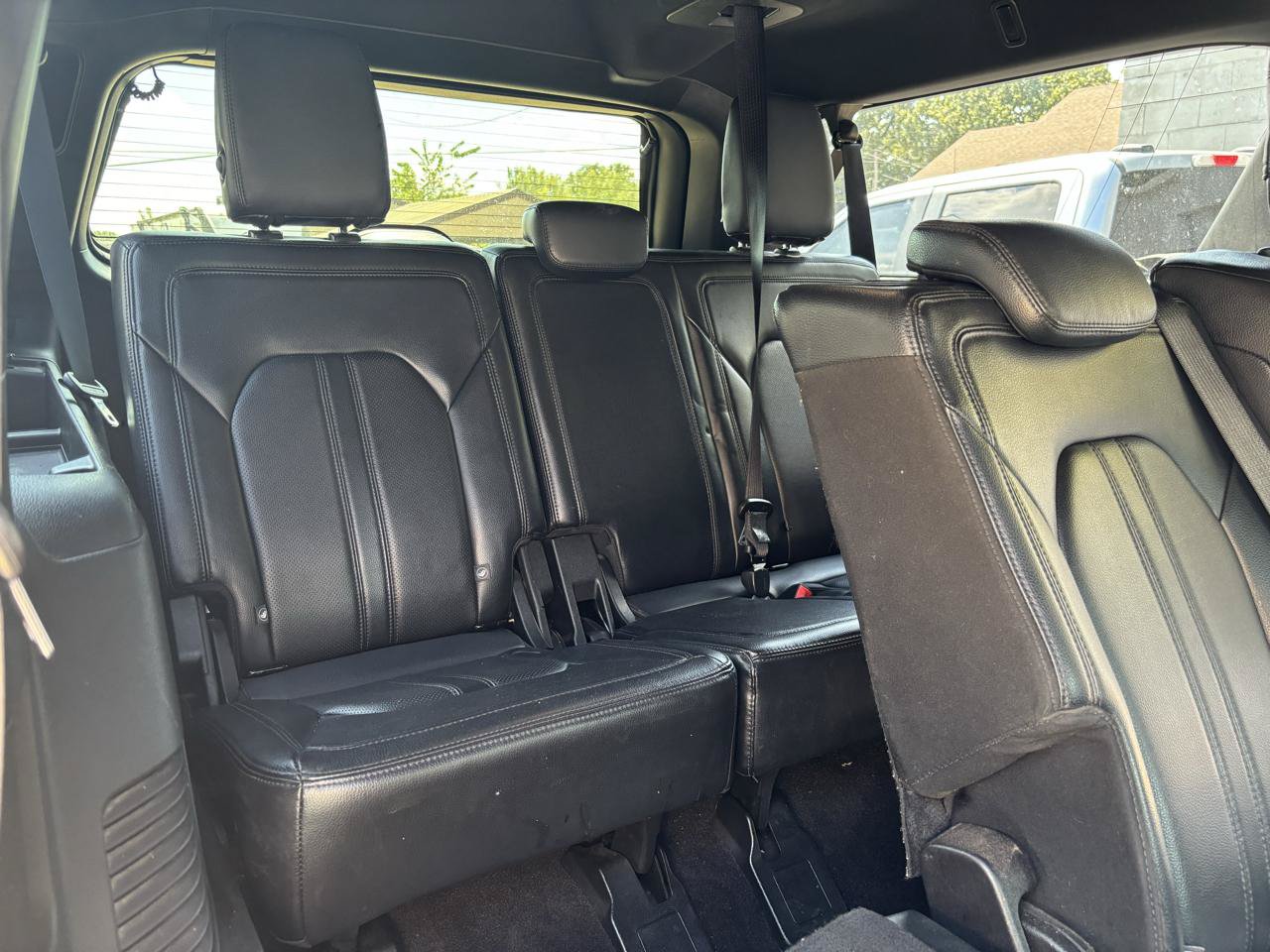 Used 2019 Ford Expedition Max Limited RWD image 9