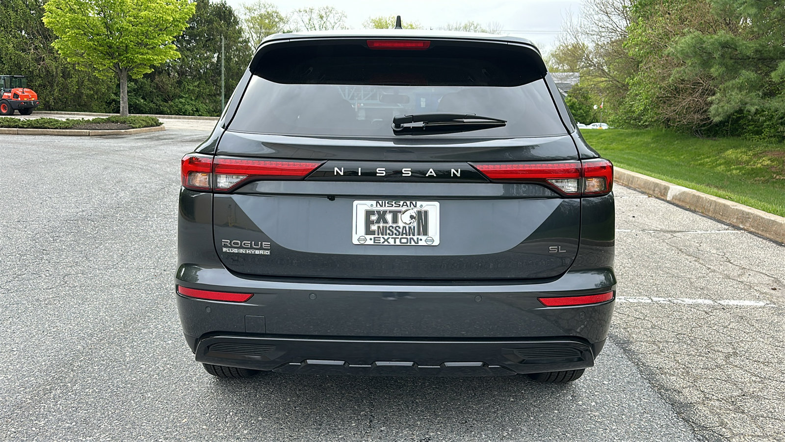 New 2026 Nissan Rogue SL w/ Family Package AWD/4WD image 5