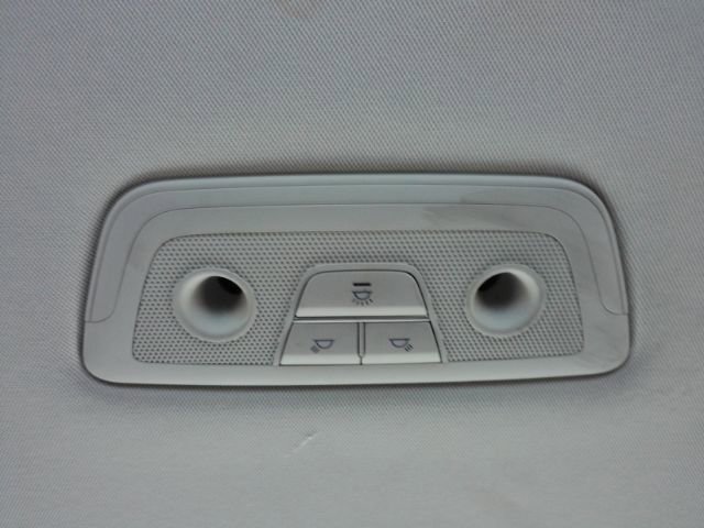 Used 2020 Genesis G70 2.0T image 33