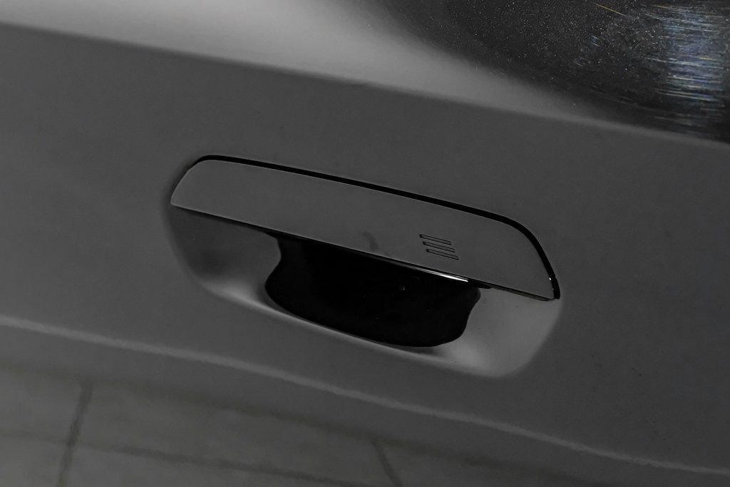 Used 2023 BMW M2 w/ Lighting Package image 32