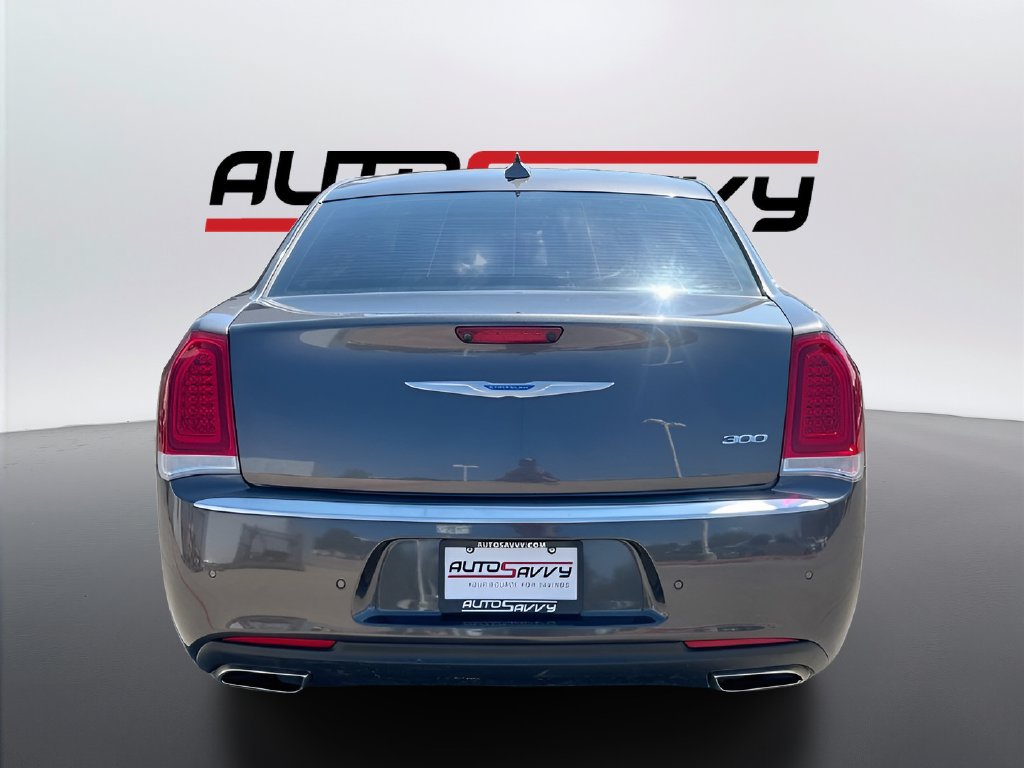 Used 2021 Chrysler 300 Touring L RWD image 6