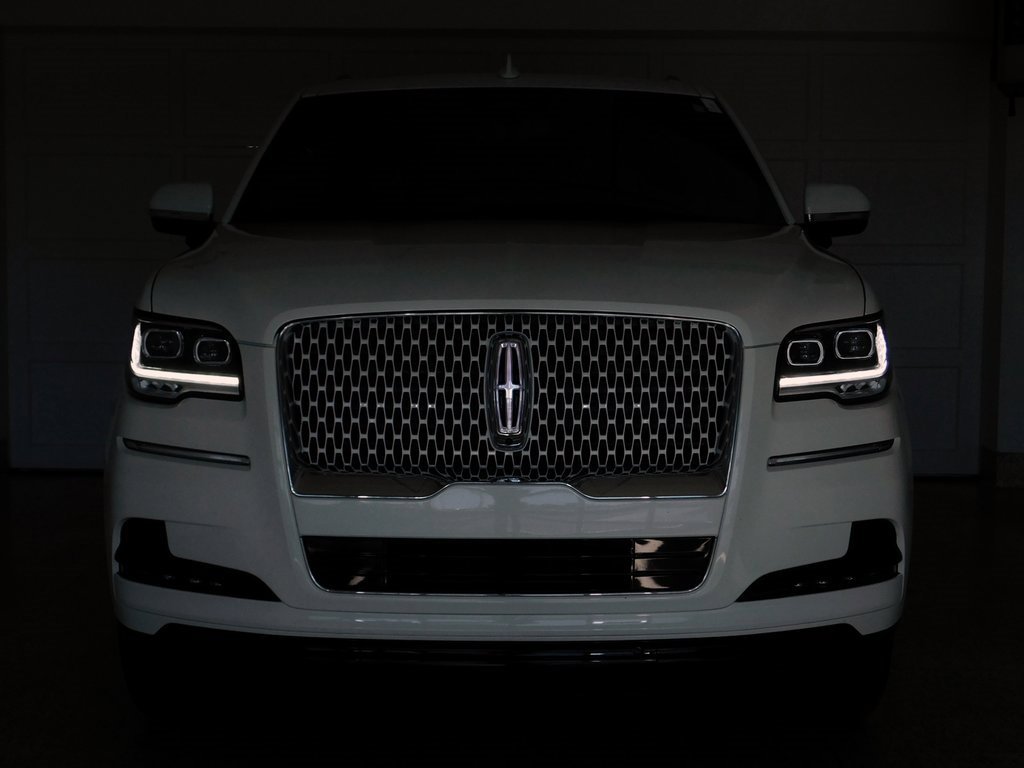Used 2024 Lincoln Navigator Reserve w/ Equipment Group 201A image 14