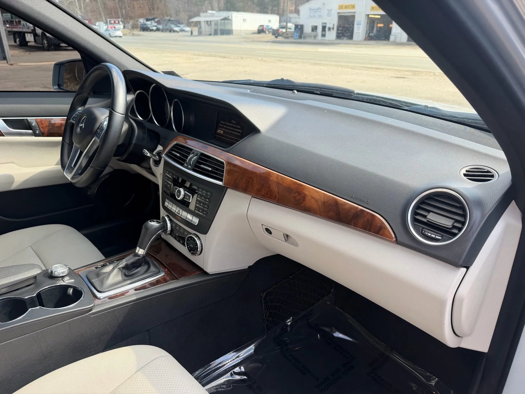 Used 2013 Mercedes-Benz C 250 Sedan image 17