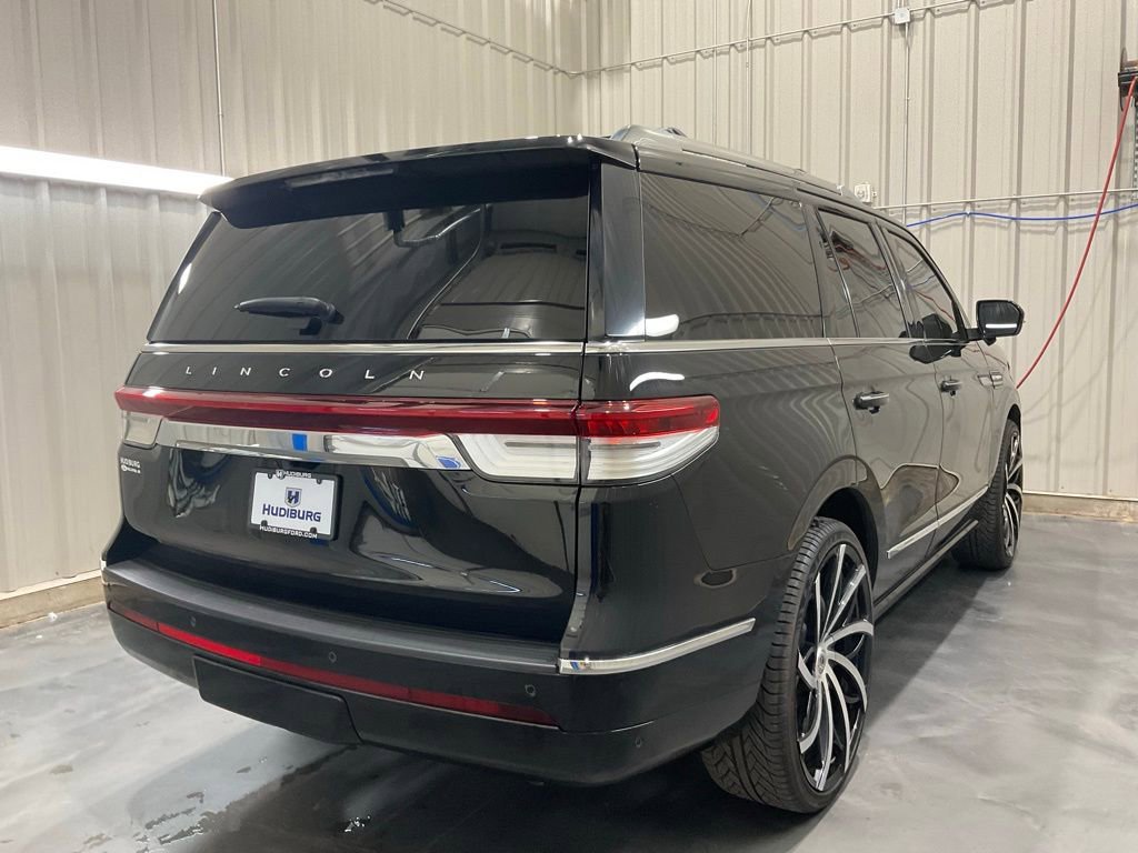Used 2023 Lincoln Navigator Reserve AWD/4WD image 31
