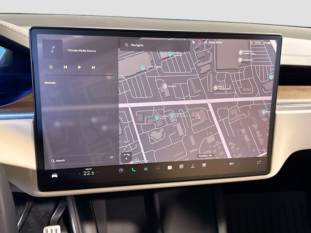 Used 2023 Tesla Model X image 20