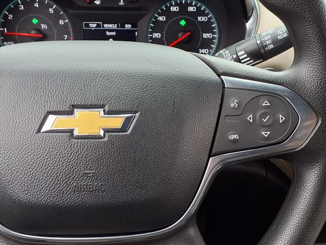 Used 2023 Chevrolet Traverse LS image 20