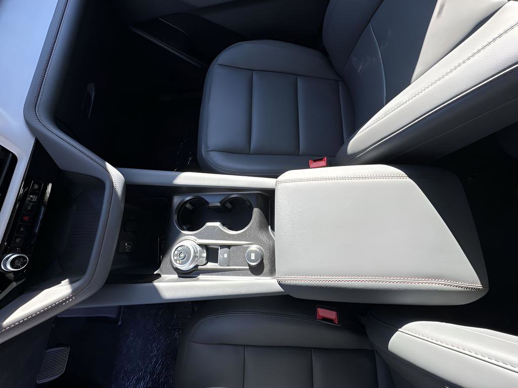 New 2026 Ford Explorer Active w/ Active Comfort Package image 22