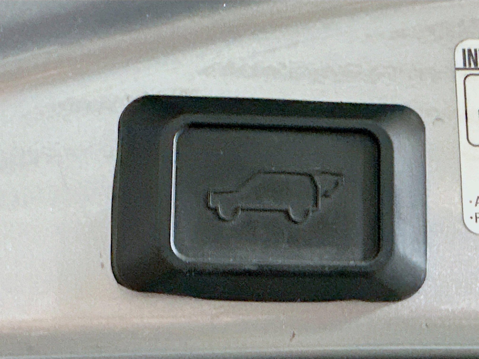 Used 2017 Toyota RAV4 XLE FWD image 28