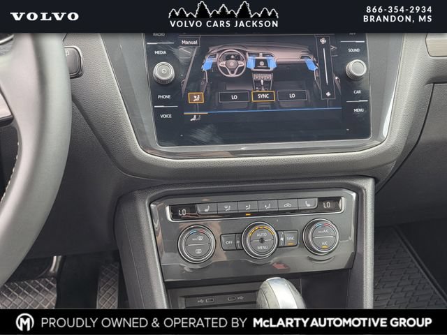 Used 2021 Volkswagen Tiguan SE w/ Panoramic Sunroof Package FWD image 10