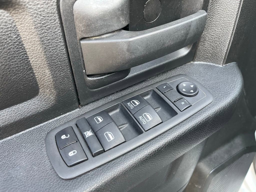 Used 2022 RAM 2500 Tradesman w/ Chrome Appearance Group AWD/4WD image 36