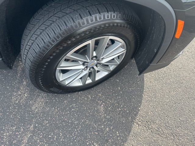 Used 2023 Chevrolet Traverse LT image 9