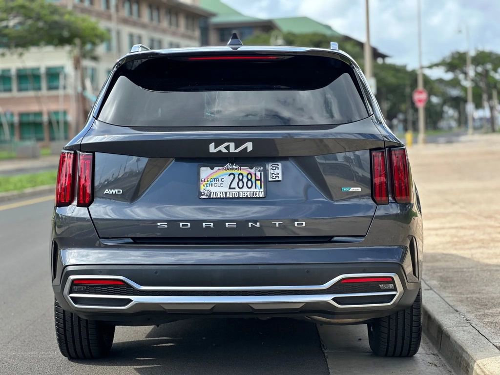 Used 2022 Kia Sorento SX Prestige w/ Panoramic Sunroof Package image 4