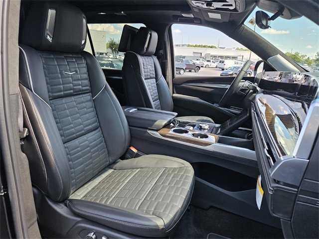 New 2025 Cadillac Escalade ESV Sport Platinum w/ LPO, ONYX Package image 24
