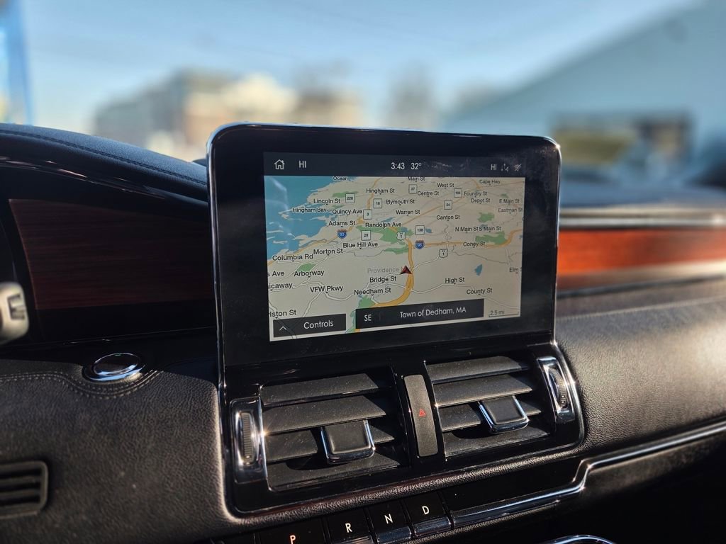 Used 2020 Lincoln Navigator 4WD image 16