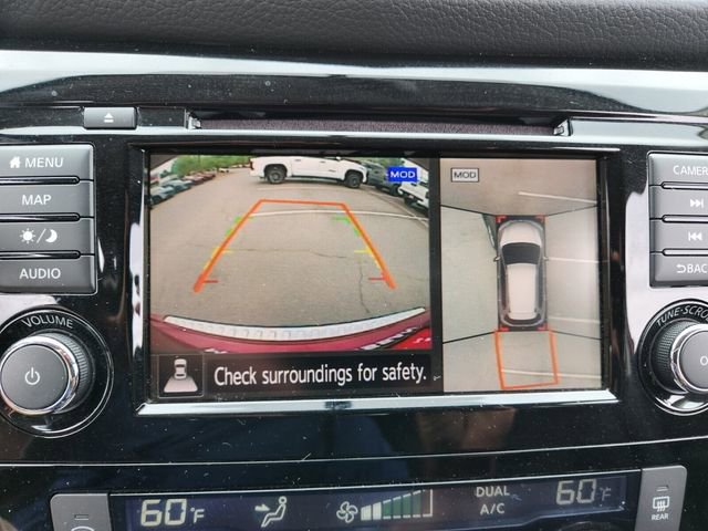 Used 2018 Nissan Rogue SV w/ Premium Package FWD image 24
