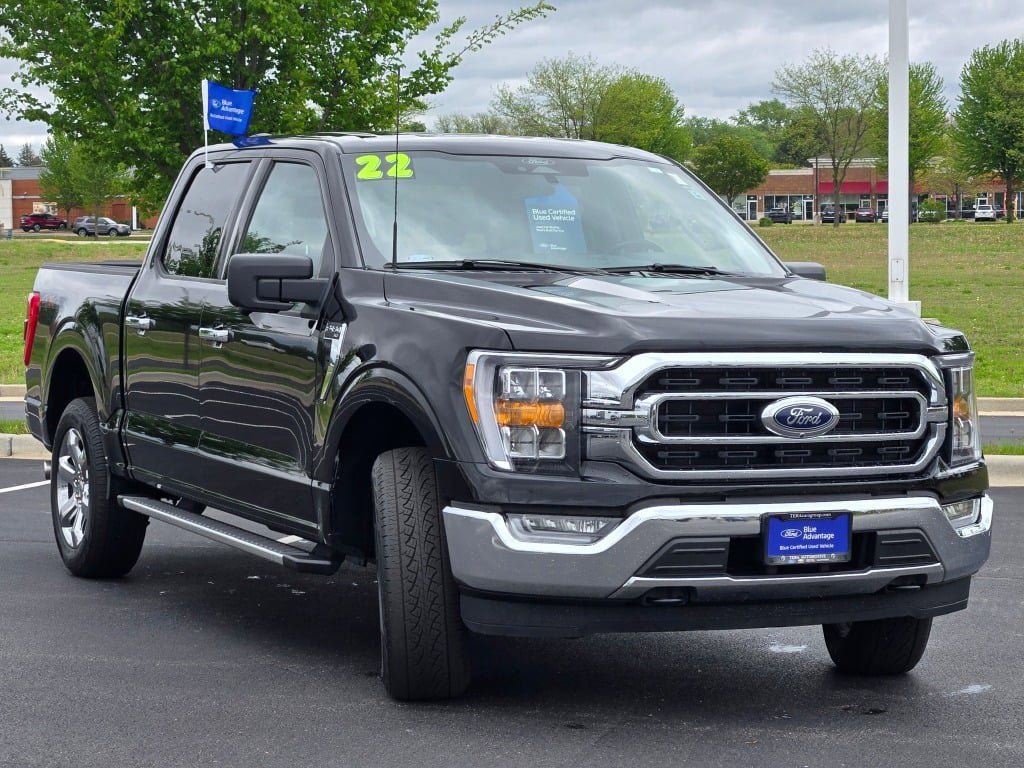 Used 2022 Ford F150 XLT w/ Equipment Group 302A High AWD/4WD image 4