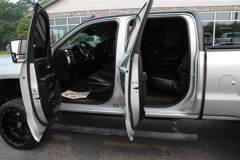Used 2018 Chevrolet Silverado 2500 LT w/ LT Fleet Convenience Package AWD/4WD image 20