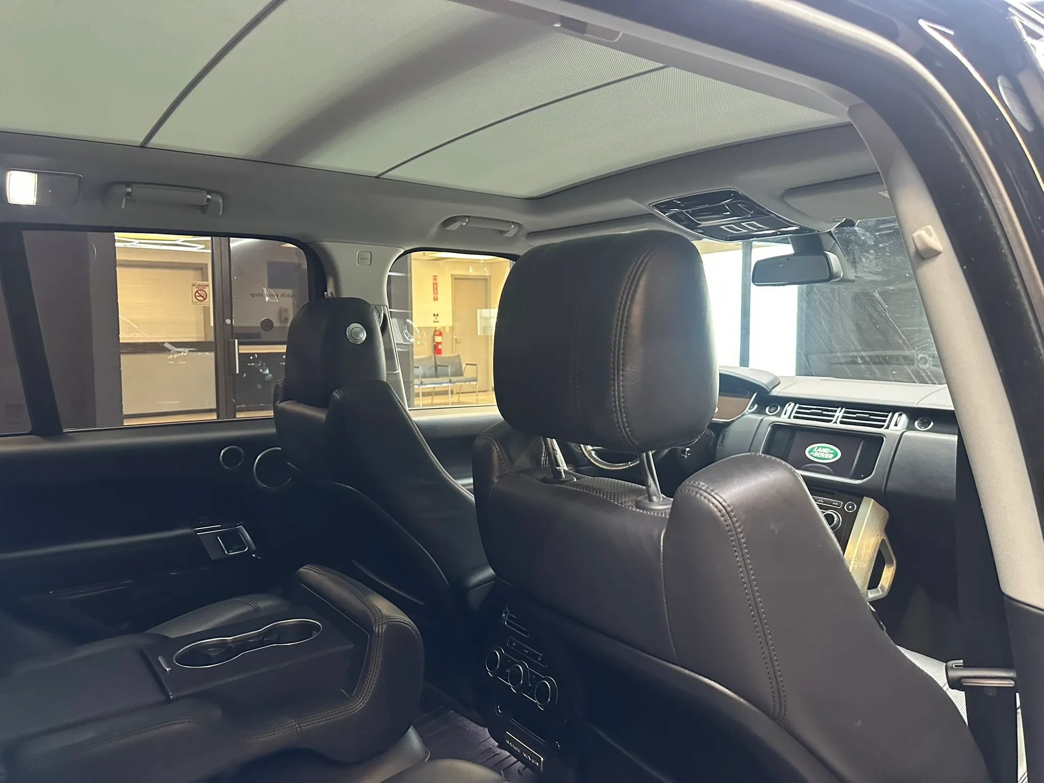 Used 2014 Land Rover Range Rover HSE AWD/4WD image 27