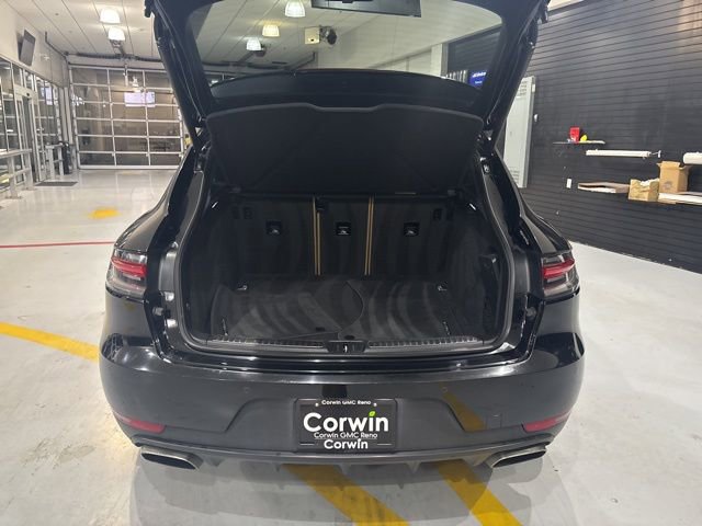 Used 2021 Porsche Macan image 37