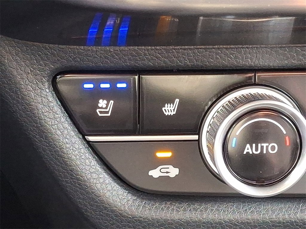 Certified 2025 Acura ADX A-Spec image 25