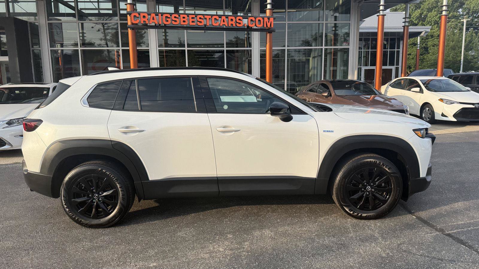 Used 2025 MAZDA CX-50 AWD 2.5 Hybrid w/ Premium Pkg image 2