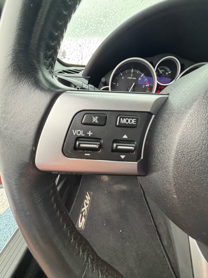 Used 2006 MAZDA MX-5 Miata Grand Touring w/ Premium Pkg image 12