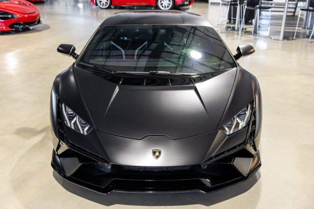 Used 2023 Lamborghini Huracan Tecnica RWD image 9