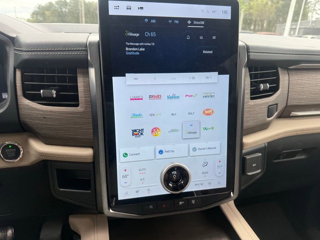 Used 2024 Ford Expedition Limited image 17