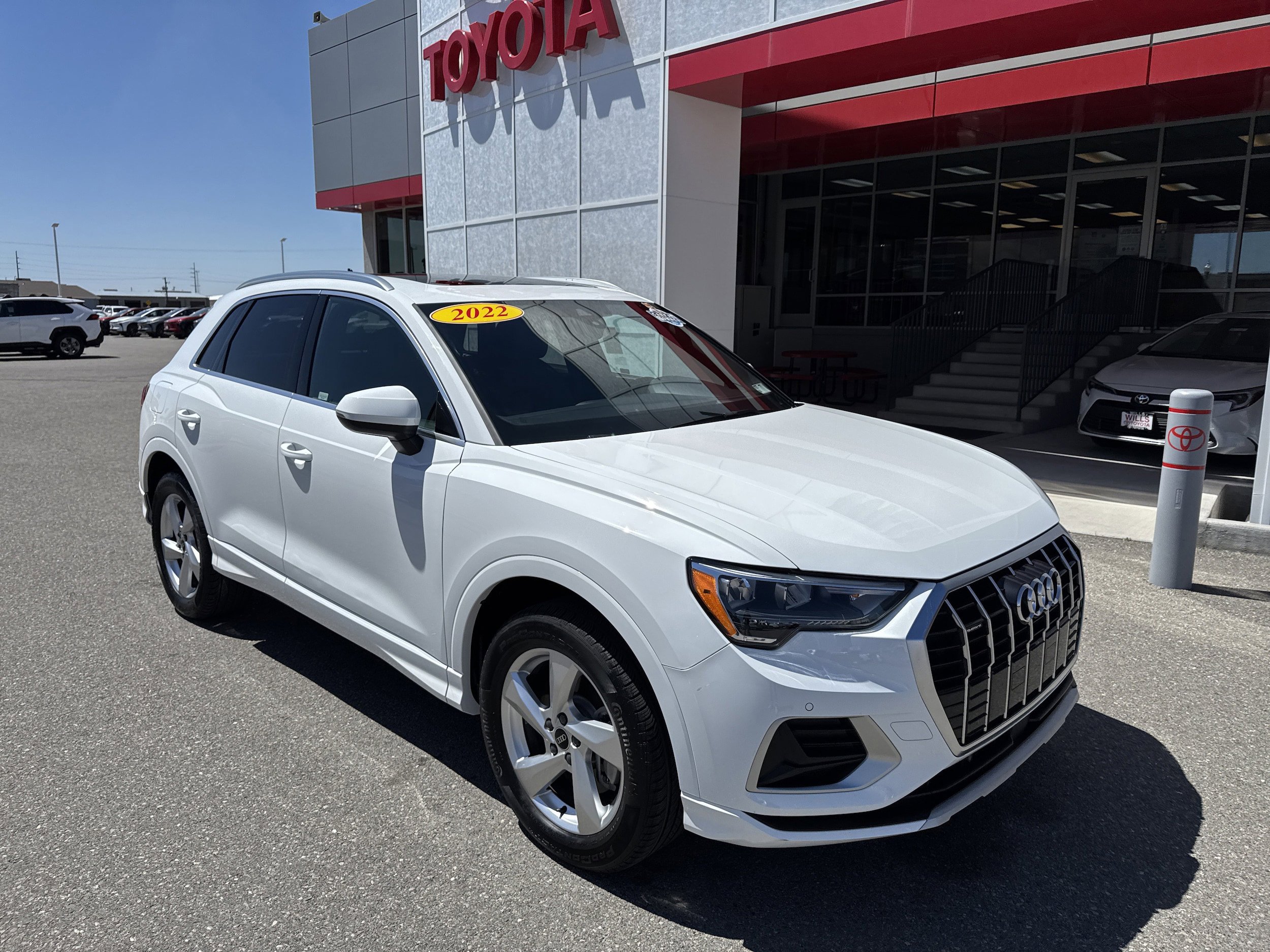 Used 2022 Audi Q3 2.0T Premium AWD/4WD image 1